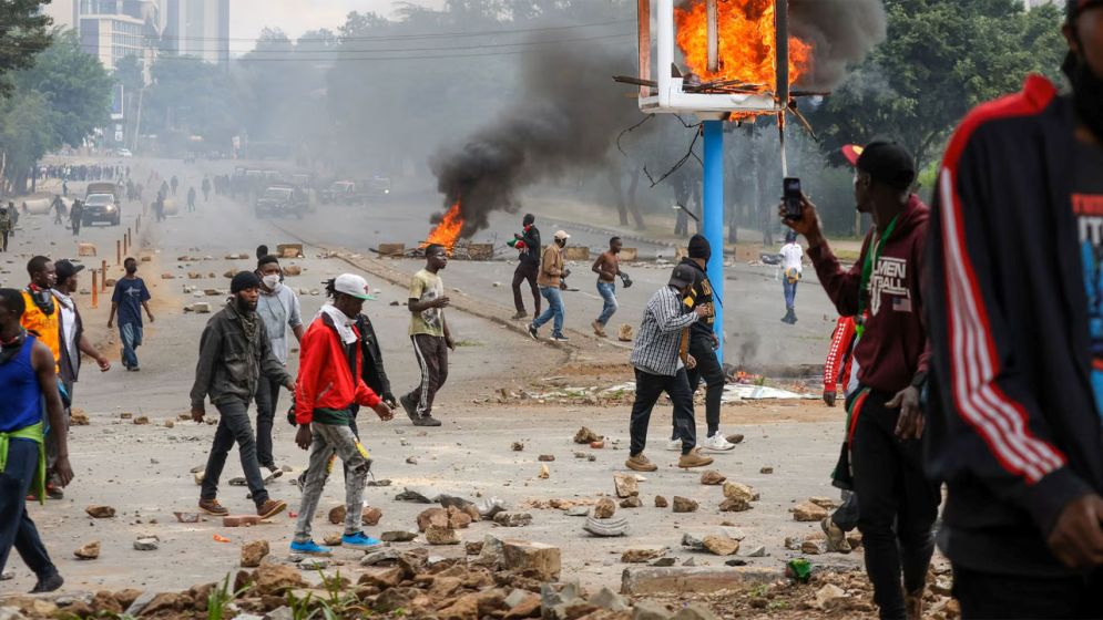 সরকারবিরোধী বিক্ষোভে উত্তাল কেনিয়া, নিহত ১৬