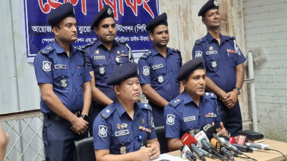 এআই দিয়ে আসামি শনাক্ত : বিয়ামে এসি বিস্ফোরণ নয়, নথি পোড়াতে গিয়ে দগ্ধ হয়ে দুজন নিহত