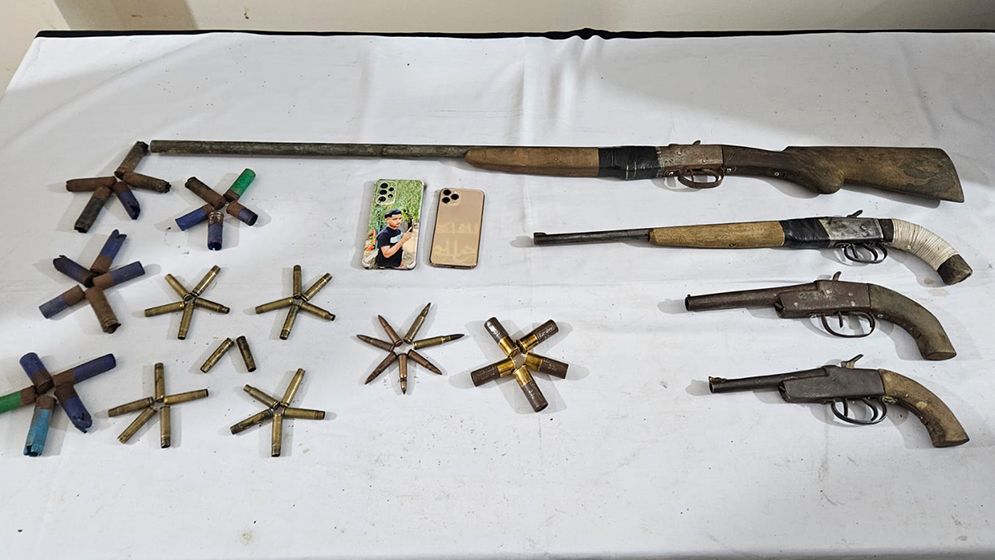 টেকনাফে পৃথক অভিযানে বিপুল অস্ত্র গুলি উদ্ধার, ‘ডাকাত’ আটক