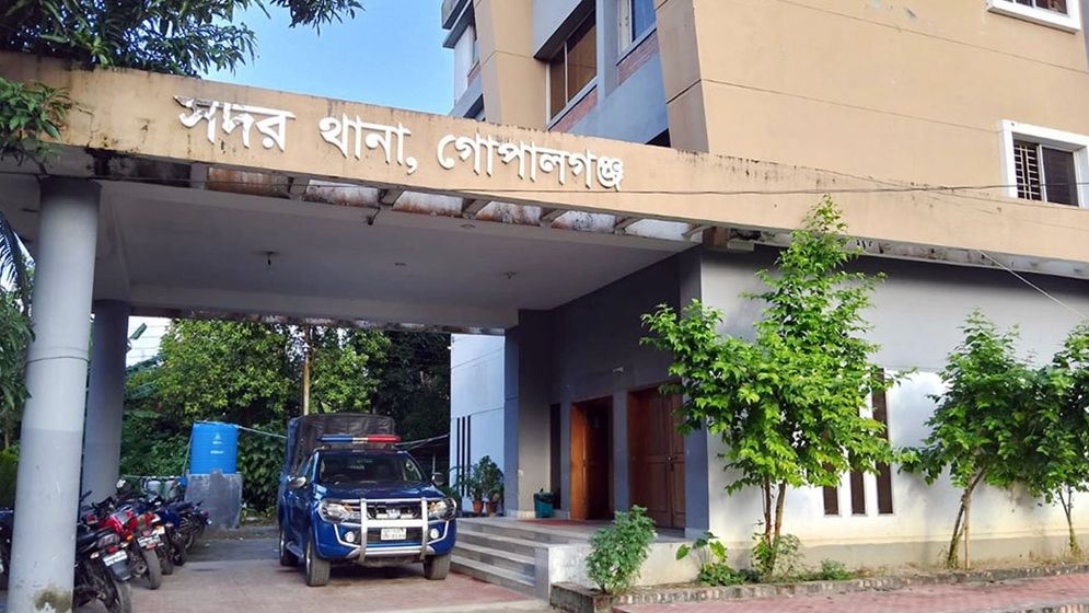 গোপালগঞ্জে সহিংসতার ঘটনায় আটক ১৪