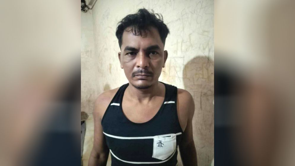 চকরিয়ার পুলিশ সদস্যের স্ত্রী ধর্ষণকারী চোর গ্রেপ্তার