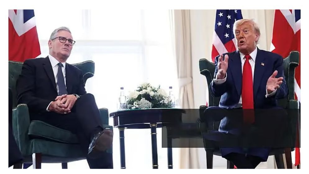 ইরানে আবার হামলার হুমকি দিলেন ট্রাম্প