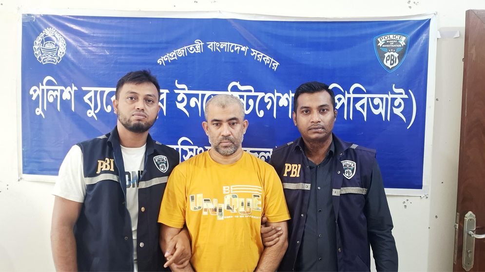 চেয়ারম্যান হত্যা মামলার আসামি দুবাইয়ে গ্রেপ্তার