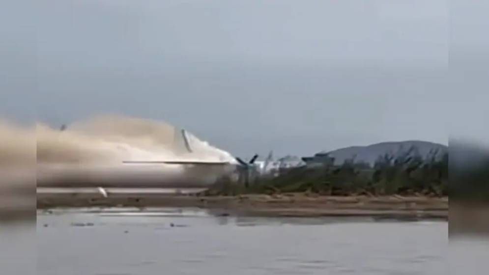 রাশিয়ায় ৪৯ আরোহী নিয়ে যাত্রীবাহী বিমান বিধ্বস্ত