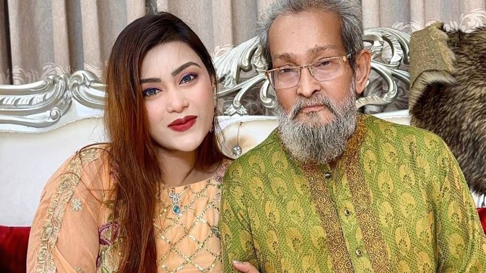বাবা হারালেন নায়িকা মিষ্টি জান্নাত