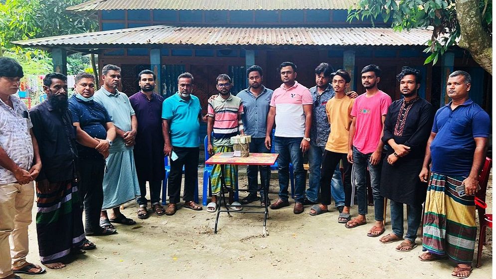 কটিয়াদীতে কিডনি রোগীর জীবন রক্ষায় এগিয়ে এলেন ছাত্রনেতা