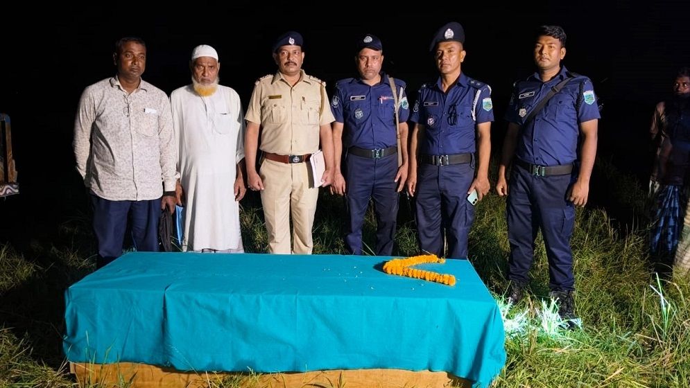 নওগাঁর সীমান্তে বিএসএফের গুলিতে নিহত যুবকের মরদেহ তিন দিন পর ফেরত