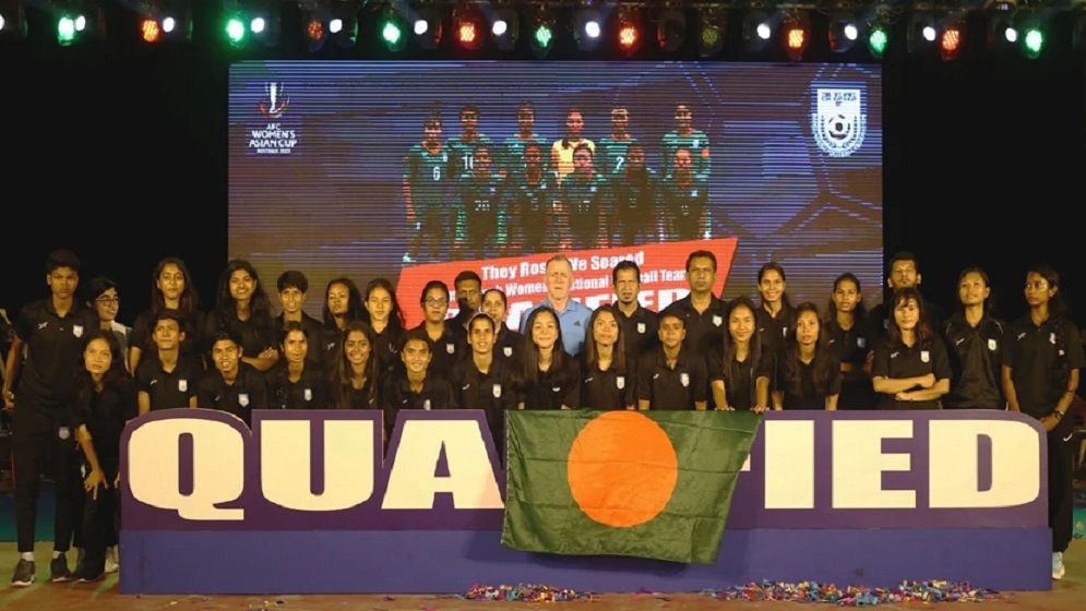 আমরা এশিয়া নয়, বিশ্বমঞ্চে বাংলাদেশকে নিয়ে যেতে চাই: ঋতুপর্ণা