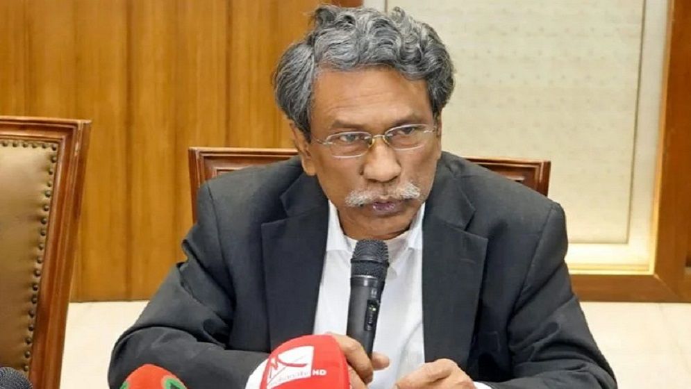 জাতীয় ঐকমত্য কমিশন কারো ওপর কোনো কিছু চাপিয়ে দেবে না: আলী রীয়াজ