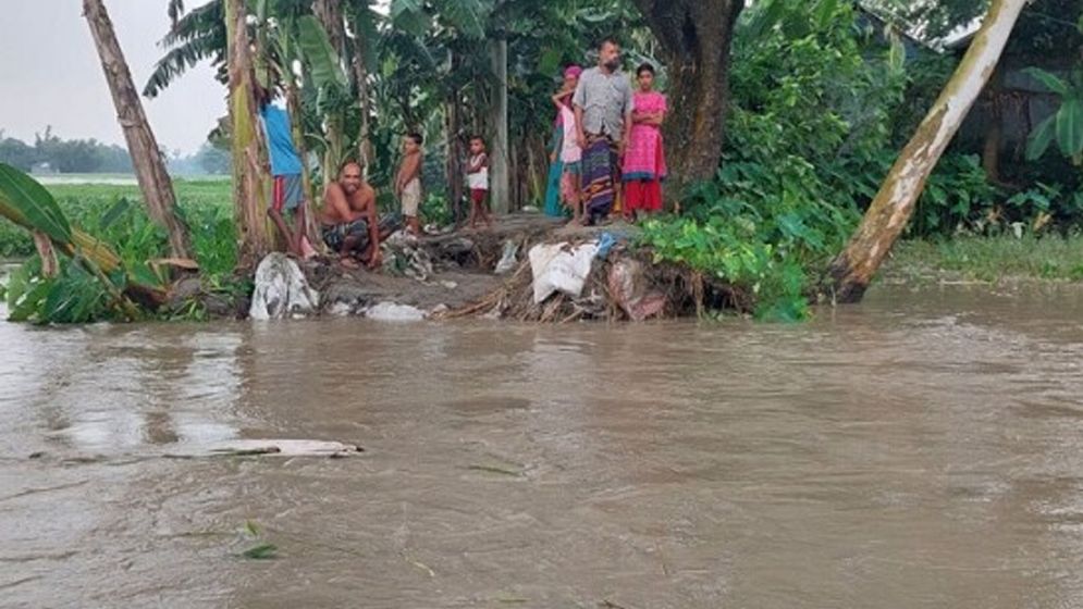 তিস্তার পানি বৃদ্ধিতে ভোগান্তিতে লালমনিরহাটের হাজারো পরিবার