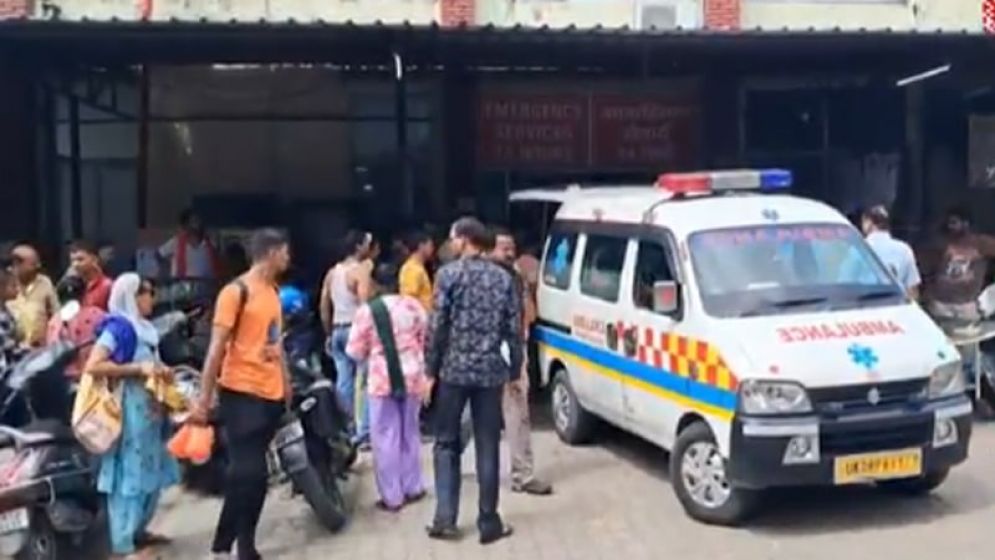 ভারতে মন্দিরে পদদলিত হয়ে নিহতের সংখ্যা বেড়ে সাত