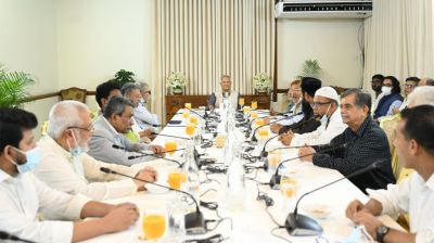 চার দলের সঙ্গে বৈঠকে প্রধান উপদেষ্টা