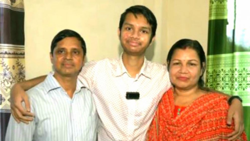 এসএসসি : ১৩০০ নম্বরের মধ্যে ১২৮৫ পেয়েছে নিবিড়