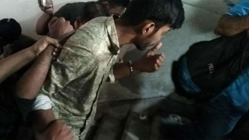 চাঁদাবাজির মামলায় বৈষম্যবিরোধী ছাত্র আন্দোলনের ৪ জন ৭ দিনের রিমান্ডে