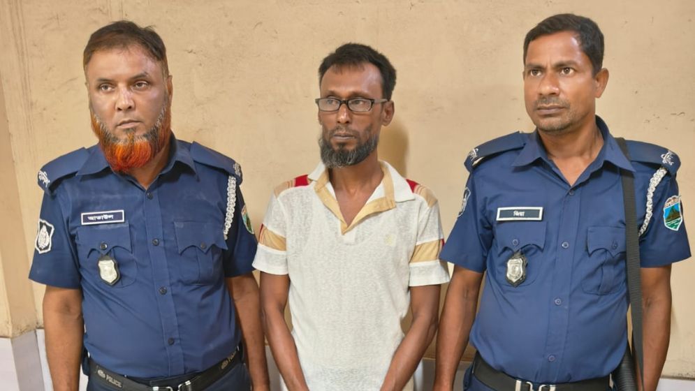 বগুড়ায় আওয়ামী লীগের যুগ্ম সম্পাদক গ্রেপ্তার