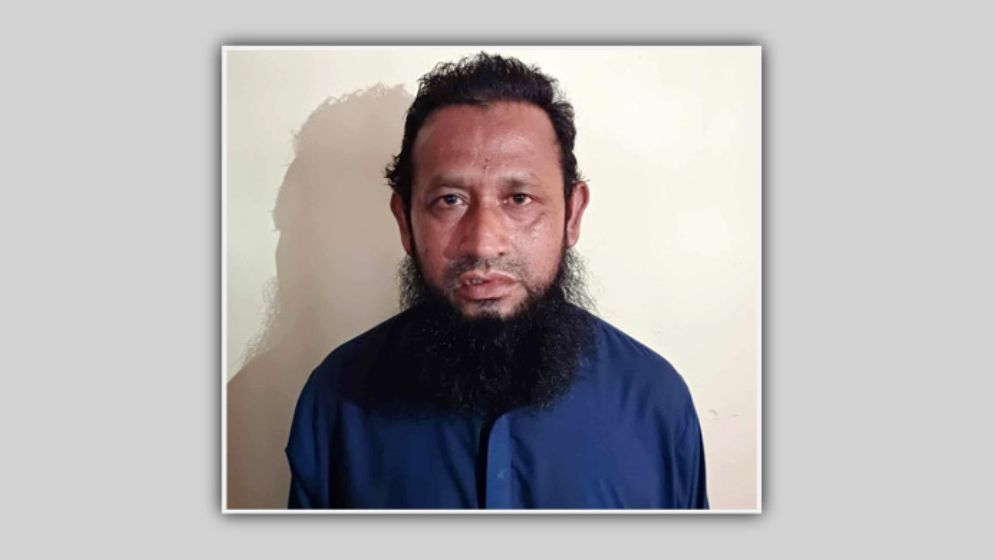 ইমামের রুম ঝাড়ু দেওয়ার কথা বলে শিশুকে ধর্ষণ