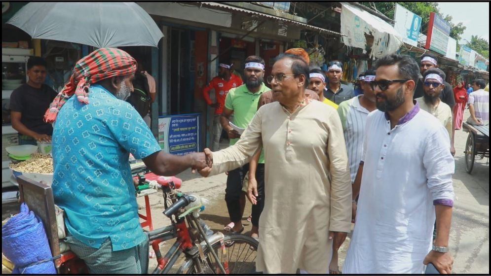 বিএনপির পক্ষে পাবনা-১ আসনে সাংবাদিক এম এ আজিজের প্রচারণা