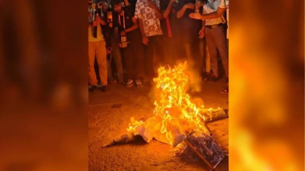 ফজলুর রহমানের কুশপুত্তলিকা দাহ