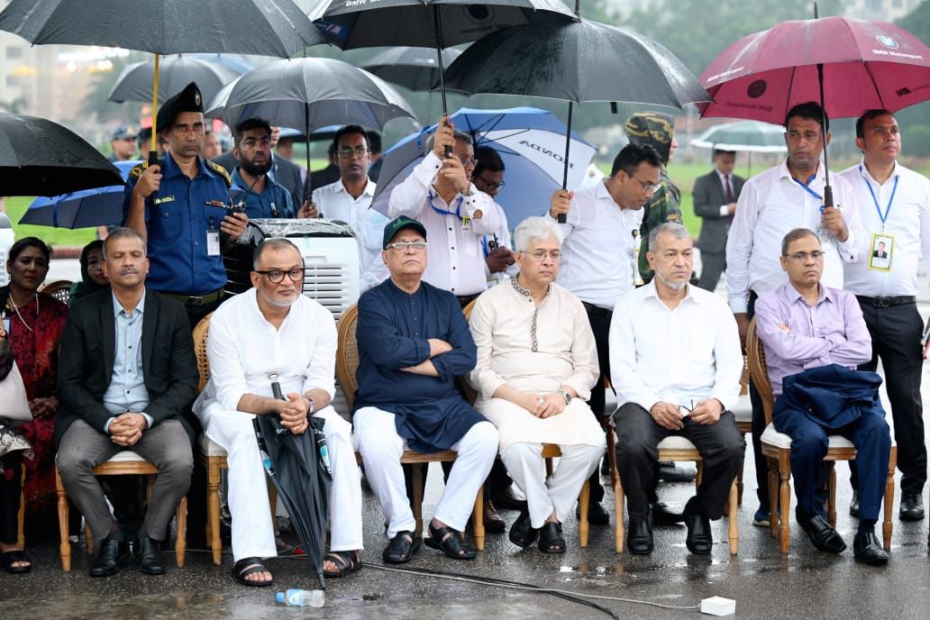 জুলাই স্মৃতি জাদুঘর পরিদর্শন করলেন প্রধান উপদেষ্টা