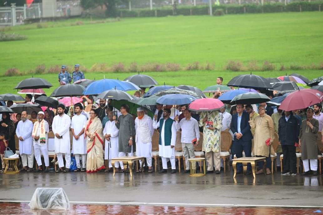 জুলাই স্মৃতি জাদুঘর পরিদর্শন করলেন প্রধান উপদেষ্টা
