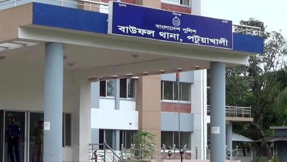 বাউফলে ডাকাতির অভিযোগে দুইজনকে গণপিটুনি, একজনের মৃত্যু