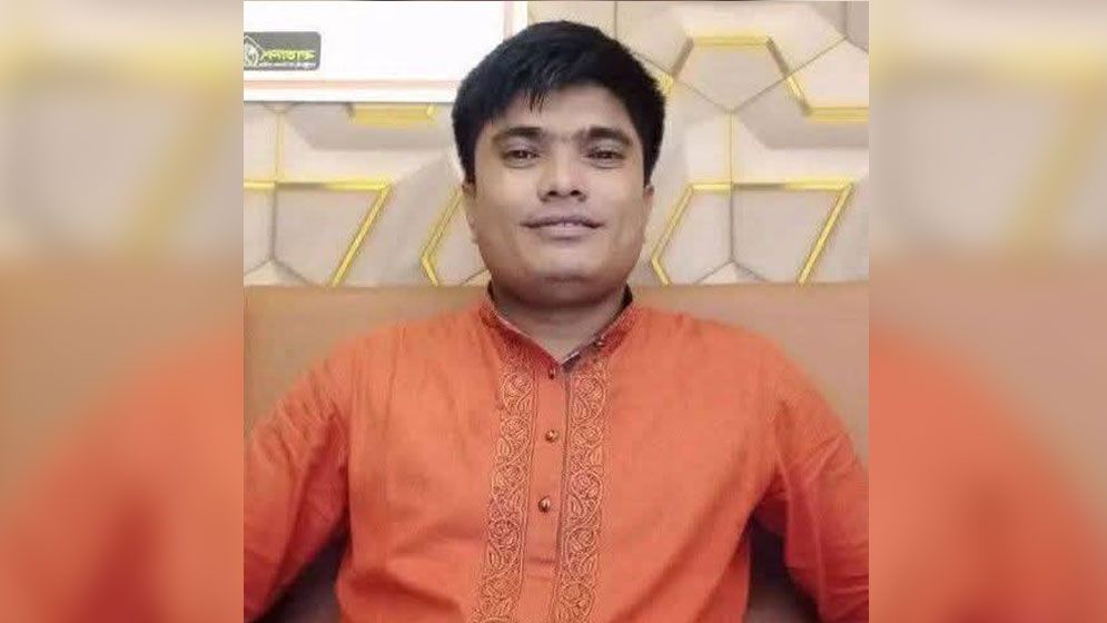 মৎস্য ঘের থেকে তুলে নিয়ে যুবককে গুলি করে হত্যা