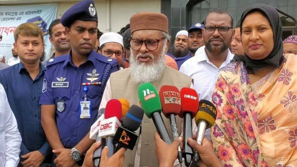 মাজারে হামলা করলে কাউকে ছাড় নয় : ধর্ম উপদেষ্টা