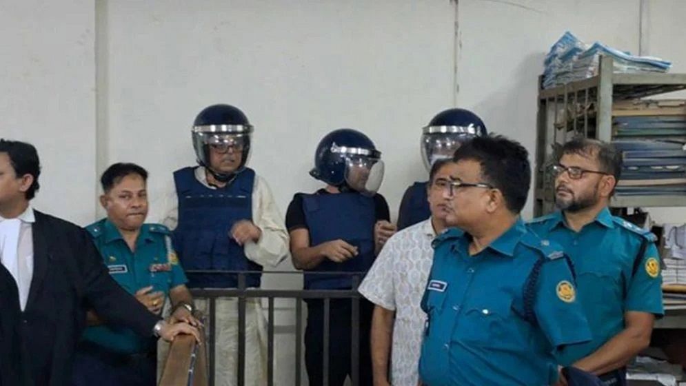 নতুন মামলায় ইনু-মেনন-পলককে গ্রেপ্তার দেখাল আদালত