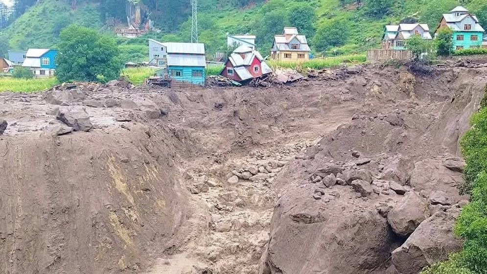জম্মু ও কাশ্মীরে মেঘ বিস্ফোরণে ৩৪ জনের মৃত্যু, নিখোঁজ দুই শতাধিক
