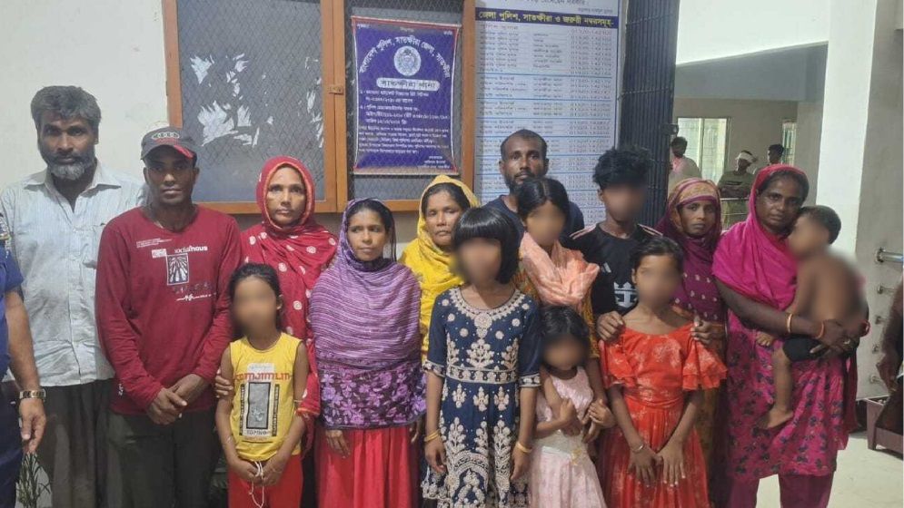 ১৫ বাংলাদেশিকে পতাকা বৈঠকের মাধ্যমে ফেরত দিলো বিএসএফ