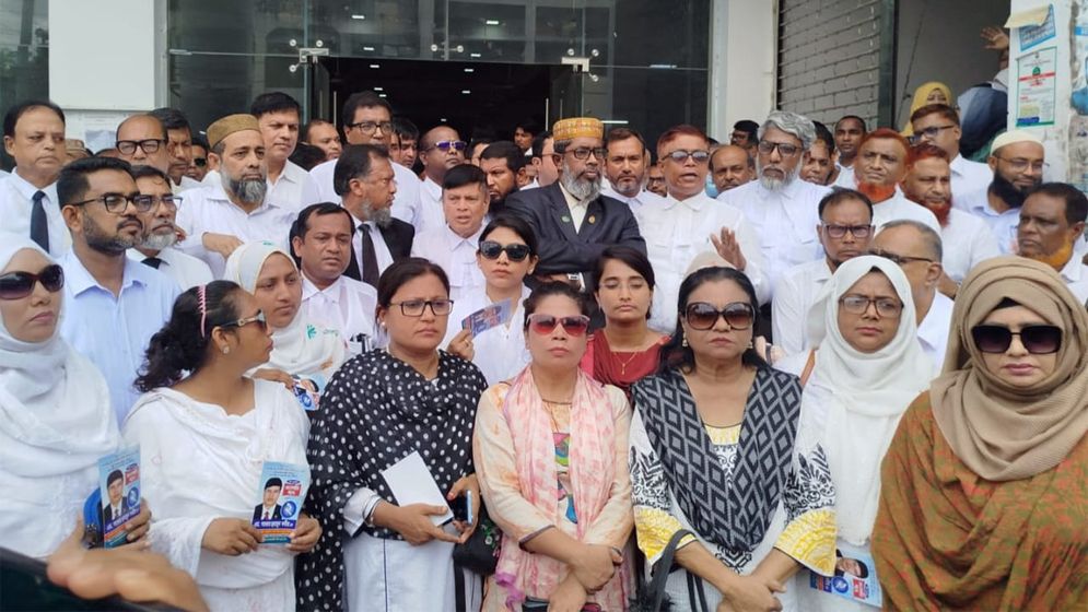 বার নির্বাচন: বিএনপি সমর্থিত হুমায়ুন-আনোয়ার প্যানেলের প্রচারণা