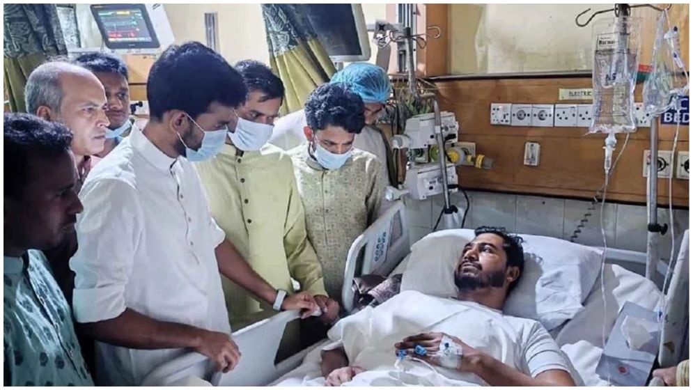 নুরের শয্যাপাশে উপদেষ্টা আসিফ মাহমুদ, দিলেন বিচারের আশ্বাস