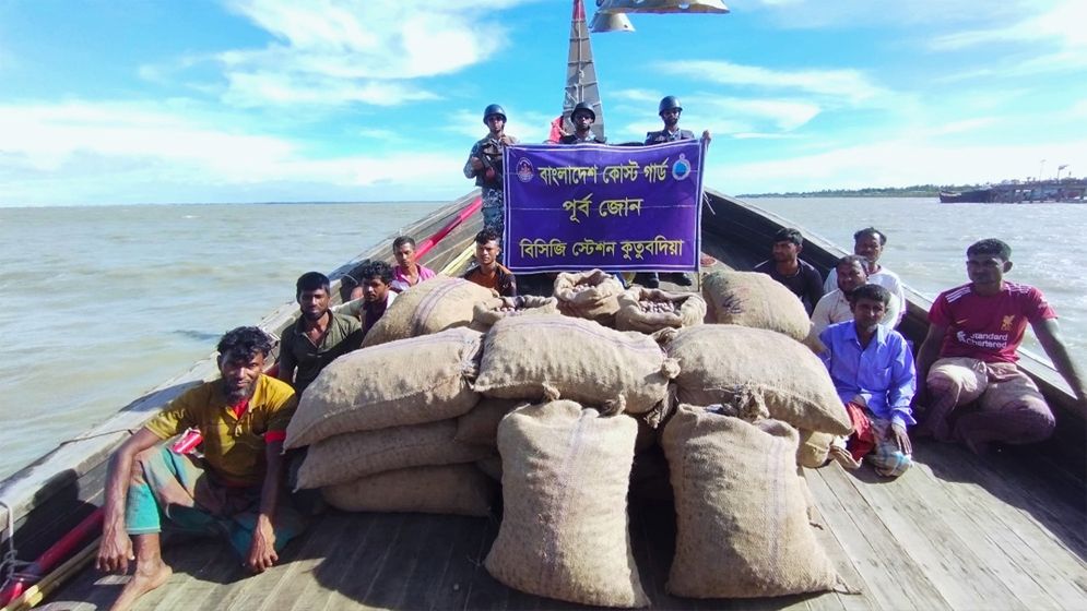 মায়ানমারে ৬ লক্ষ ২৫ হাজার টাকার আলুসহ পাচারকারী আটক