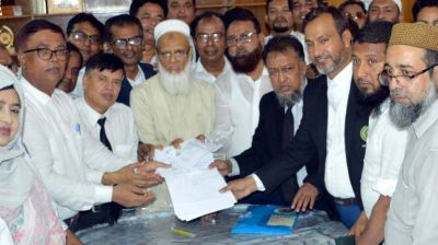 নারায়ণগঞ্জ আইনজীবী সমিতির নির্বাচনে বিএনপির মনোনয়নপত্র জমা