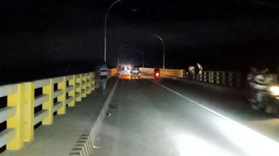 ভাসানী সেতুর ল্যাম্পপোস্টের তার চুরি