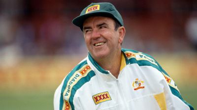 অস্ট্রেলিয়ান ক্রিকেট কিংবদন্তি বব সিম্পসন আর নেই