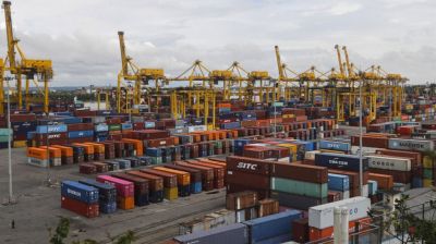 লয়েডস লিস্টে এক ধাপ পিছিয়ে ৬৮তম স্থানে চট্টগ্রাম বন্দর