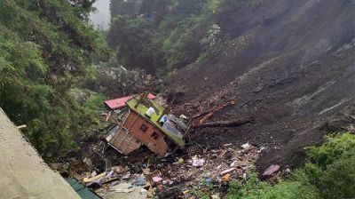 হিমাচলে বর্ষণ-বন্যা-ভূমিধসে ১৮৪ জনের মৃত্যু, বিপর্যস্ত জনজীবন