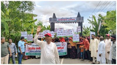 পাইকগাছায় বিভিন্ন উন্নয়নের দাবিতে বিক্ষোভ সমাবেশ