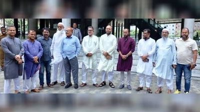 সড়ক সংস্কারের জন্য গিয়াউদ্দিনের নেতৃত্বে স্মারকলিপি পেশ