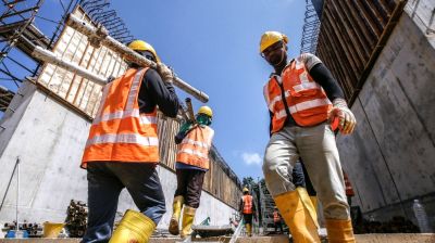 মালয়েশিয়ায় বিদেশি শ্রমিকদের ৩৭ শতাংশ বাংলাদেশি