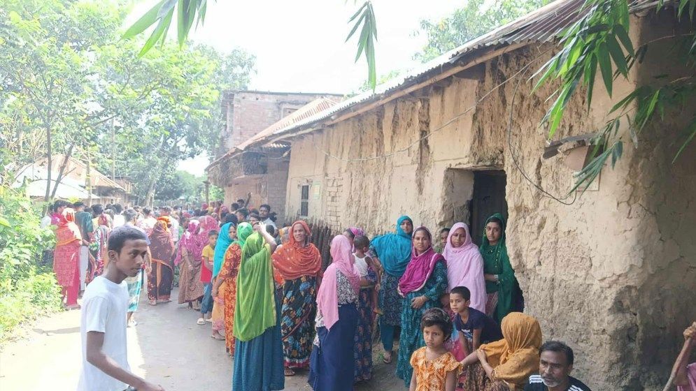 রাজশাহীতে একই পরিবারের চারজনের মৃত্যুর ঘটনায় দুই মামলা