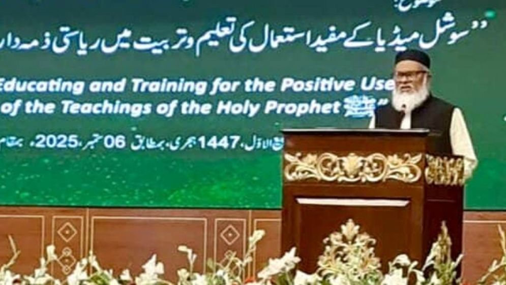 মিথ্যা ও অশ্লীলতা পরিহার করা অপরিহার্য : ধর্ম উপদেষ্টা