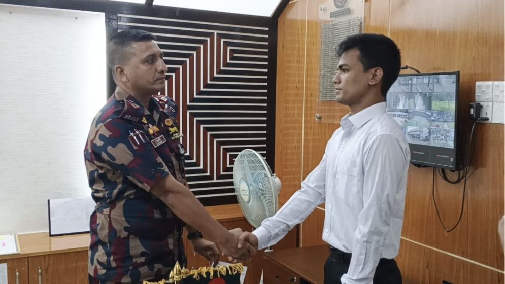 ফেলানীর ছোট ভাই এবার বিজিবিতে, আবেগাপ্লুত পরিবার