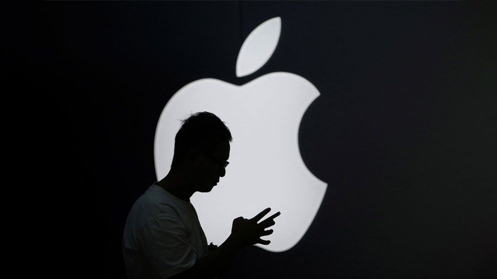 এআই প্রশিক্ষণে কপিরাইট লঙ্ঘনের অভিযোগে অ্যাপলের বিরুদ্ধে মামলা
