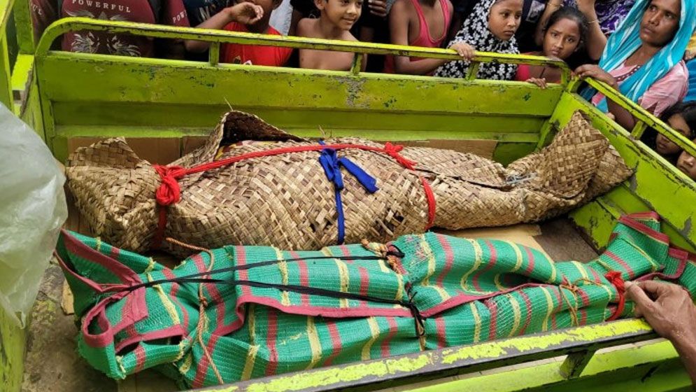 ঠাকুরগাঁওয়ে ঘর থেকে মা-মেয়ের অর্ধগলিত মরদেহ উদ্ধার