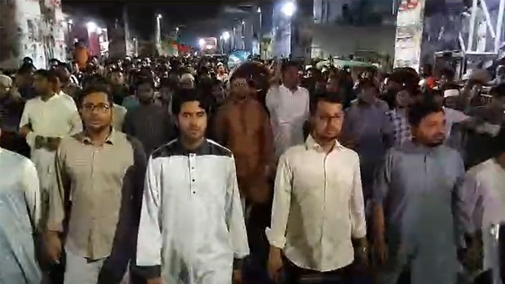 জাকসু নির্বাচনের ফলাফল দাবিতে শাহবাগে শিবিরের বিক্ষোভ