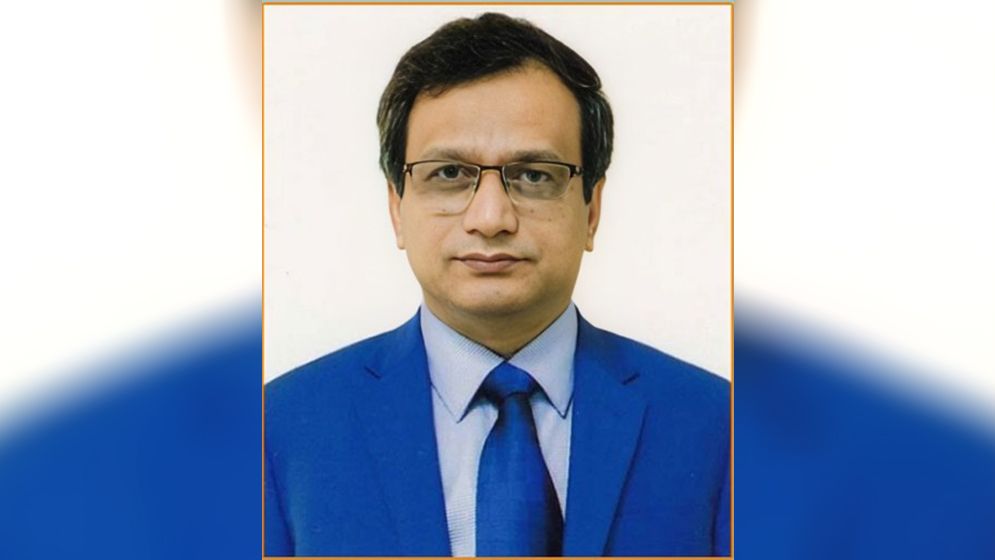 হত্যা মামলায় গ্রেপ্তার দেখানো হলো সাবেক সিনিয়র সচিব জিয়াউলকে