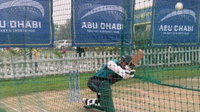 আবুধাবিতে টস জিতে বোলিংয়ে বাংলাদেশ