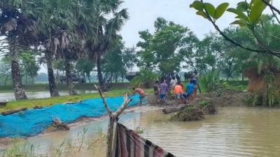 মামলা তুলে না নিলে বিশেষ বাহিনী দিয়ে তুলে নেয়ার হুমকি